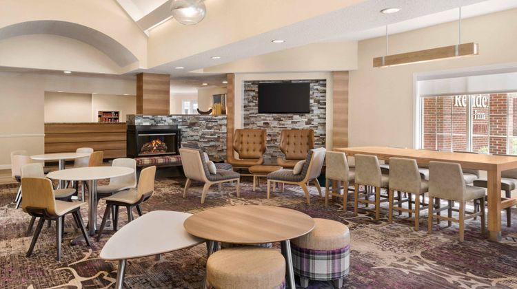 Residence Inn by Marriott Lobby