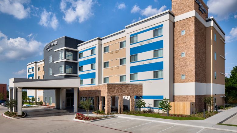 Courtyard Houston Northwest/Cypress Exterior. Images powered by <a href="https://www.leonardoworldwide.com" target="_blank" rel="noopener">Leonardo</a>.