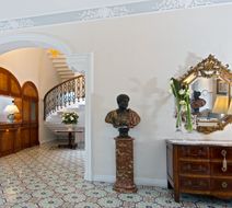 La Medusa Grand Hotel Lobby
