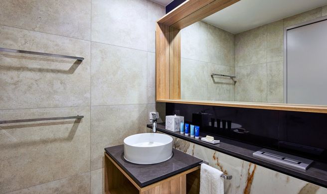 Meriton Suites Liverpool Room