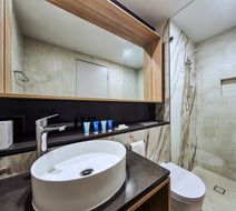 Meriton Suites Liverpool Room