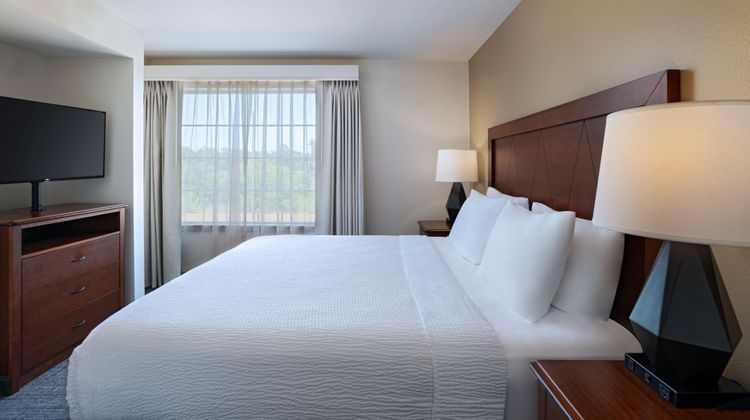 Residence Inn by Marriott Beaumont Suite