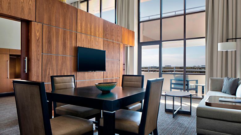 <b>San Antonio Marriott Northwest Suite</b>. Images powered by <a href="https://www.leonardoworldwide.com/" title="Leonardo Worldwide" target="_blank">Leonardo</a>.