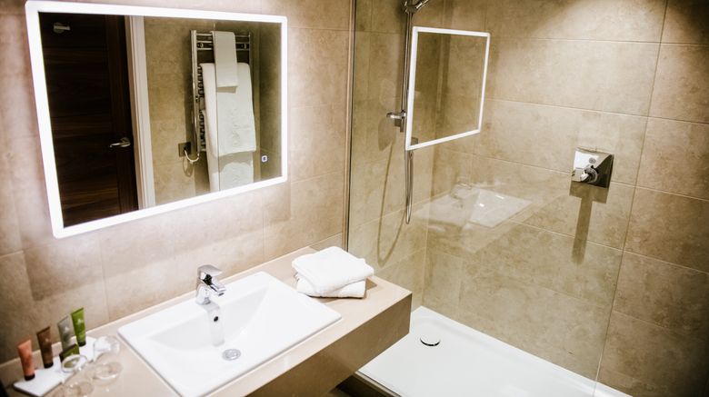 <b>Crow Wood Hotel & Spa Room</b>. Images powered by <a href="https://www.leonardoworldwide.com/" title="Leonardo Worldwide" target="_blank">Leonardo</a>.