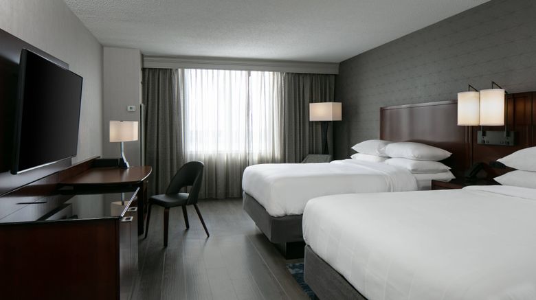 <b>West Des Moines Marriott Room</b>. Images powered by <a href="https://www.leonardoworldwide.com/" title="Leonardo Worldwide" target="_blank">Leonardo</a>.
