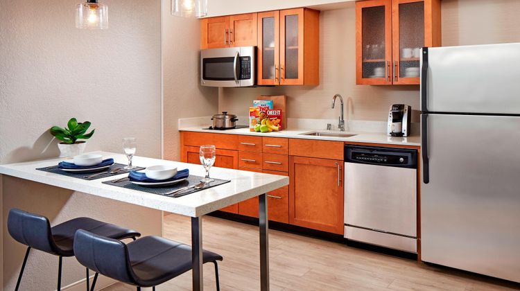 Residence Inn Los Angeles LAX/Manhattan Room