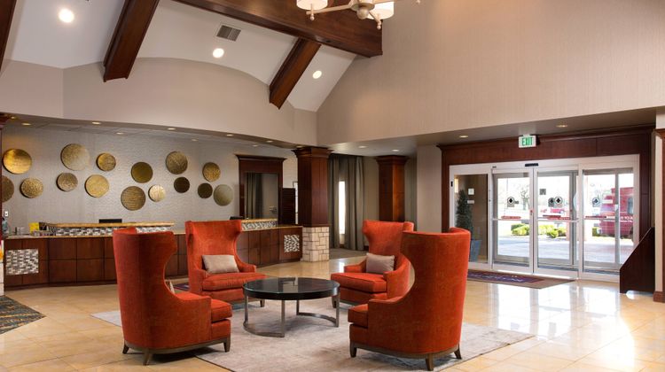 Residence Inn Kansas City Airport Lobby