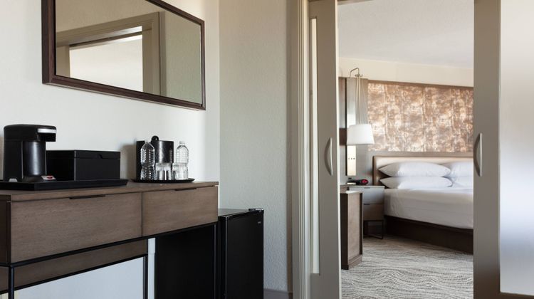 Marriott Orlando Airport Lakeside Suite