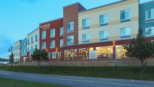 Fairfield Inn & Suites Marquette