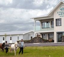 Stracta Hotel Hella Exterior