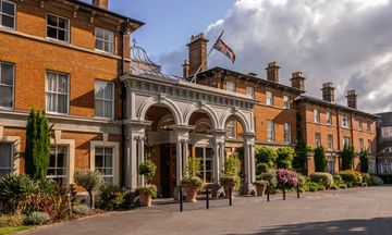 Oatlands Park Hotel
