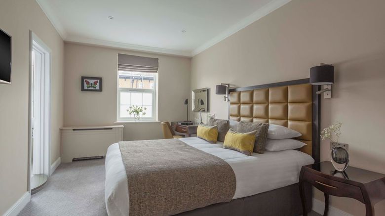 <b>Oatlands Park Hotel Room</b>. Images powered by <a href="https://www.leonardoworldwide.com/" title="Leonardo Worldwide" target="_blank">Leonardo</a>.