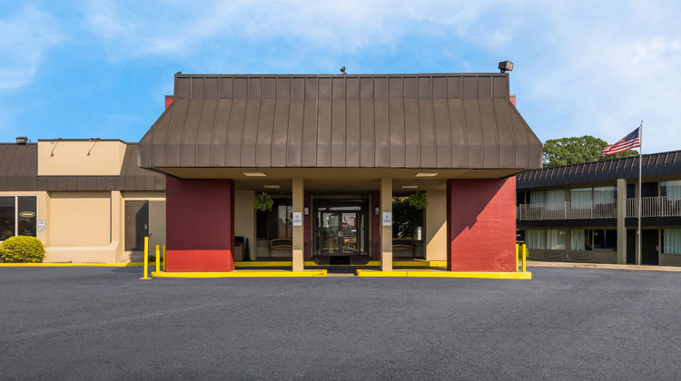Red Roof Inn Reading Exterior