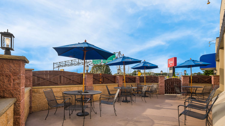 Red Roof Inn Reading Restaurant