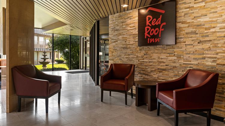 Red Roof Inn Reading Lobby