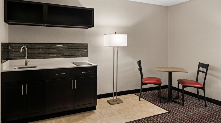 Red Roof Inn Reading Room
