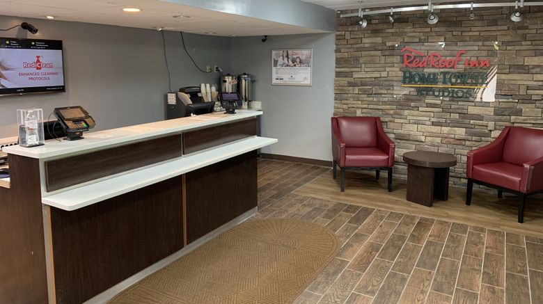 <b>Red Roof Inn Mystic - New London Lobby</b>. Images powered by <a href="https://www.leonardoworldwide.com/" title="Leonardo Worldwide" target="_blank">Leonardo</a>.