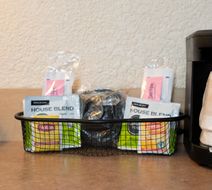 Red Roof Inn Tampa Fairgrounds - Casino Room