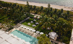 Four Seasons Hotel at The Surf Club