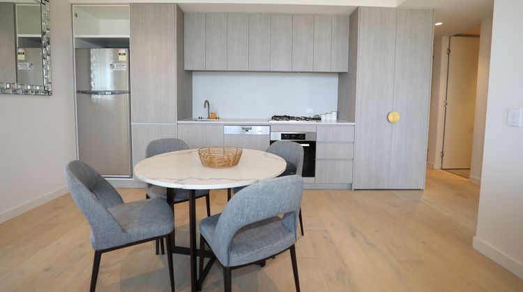 Realm Apartments by CLLIX Restaurant