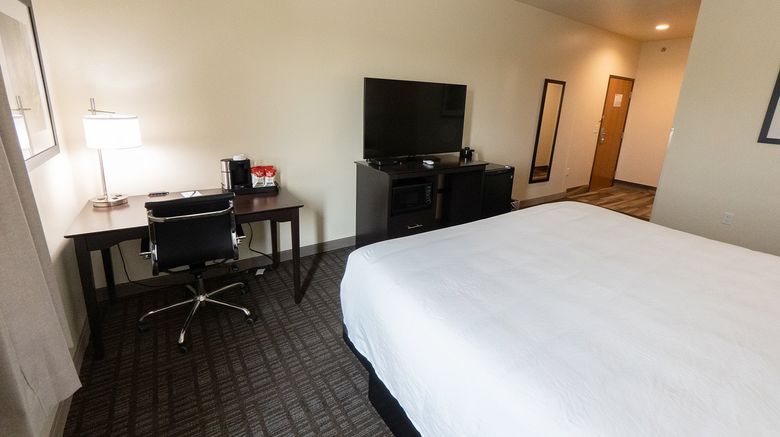 <b>Cobblestone Inn & Suites Room</b>. Images powered by <a href="https://www.leonardoworldwide.com/" title="Leonardo Worldwide" target="_blank">Leonardo</a>.