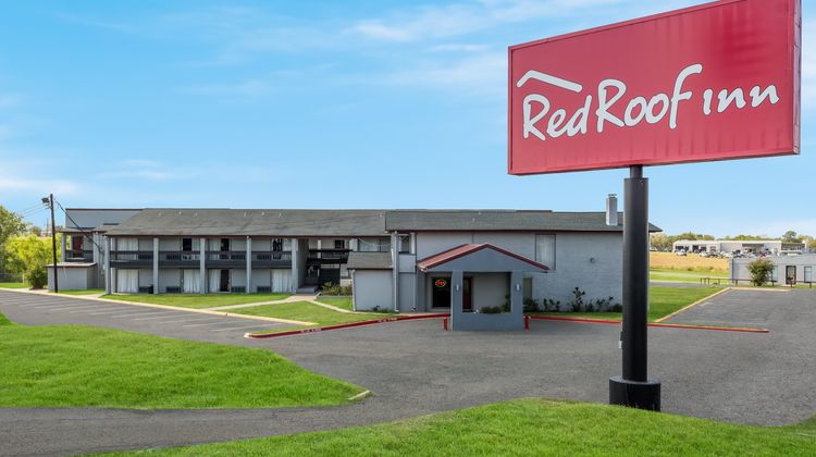 Red Roof Inn Madisonville Exterior
