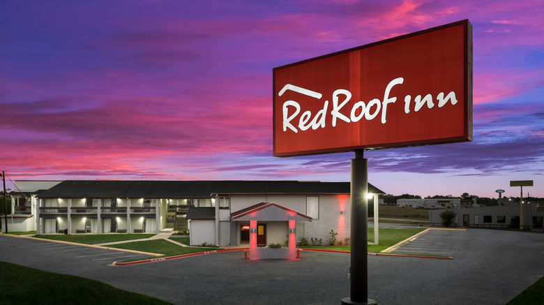 <b>Red Roof Inn Madisonville Exterior</b>. Images powered by <a href="https://www.leonardoworldwide.com/" title="Leonardo Worldwide" target="_blank">Leonardo</a>.