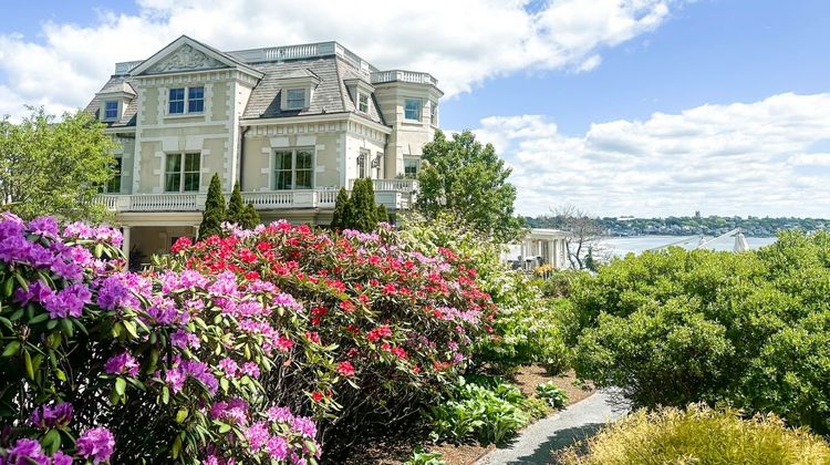 The Chanler at Cliff Walk Exterior