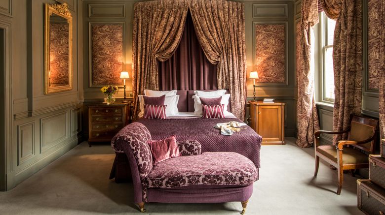 <b>San Domenico House Suite</b>. Images powered by <a href="https://www.leonardoworldwide.com/" title="Leonardo Worldwide" target="_blank">Leonardo</a>.