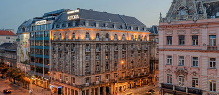 Danubius Hotel Astoria City Center Exterior