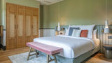 <b>Ultimate Provence Wine Estate & Hotel Room</b>. Images powered by <a href="https://www.leonardoworldwide.com/" title="Leonardo Worldwide" target="_blank">Leonardo</a>.