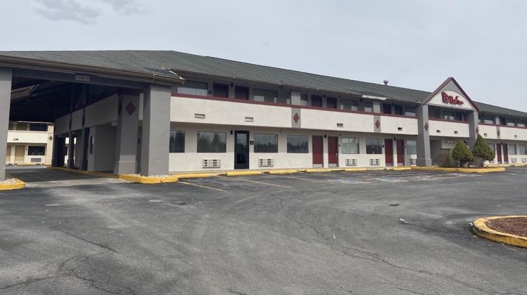 Red Roof Inn Somerset, PA Exterior