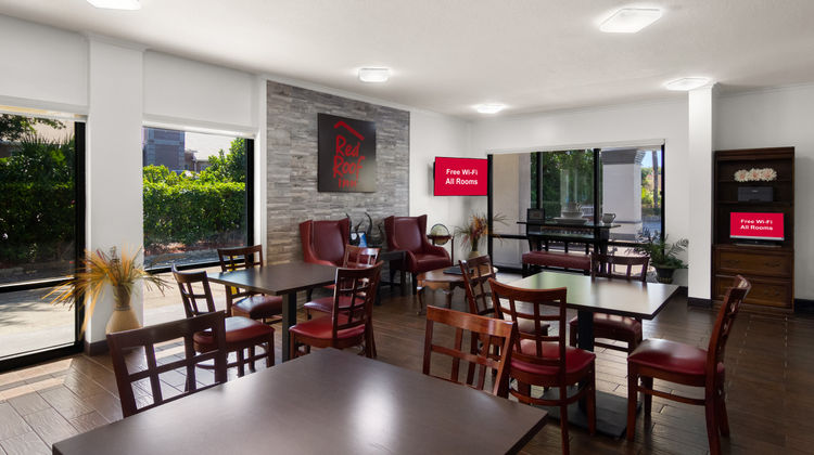 Red Roof Inn Kingsland Lobby