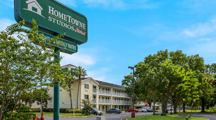 HomeTowne Studios Orlando - UCF Area Exterior