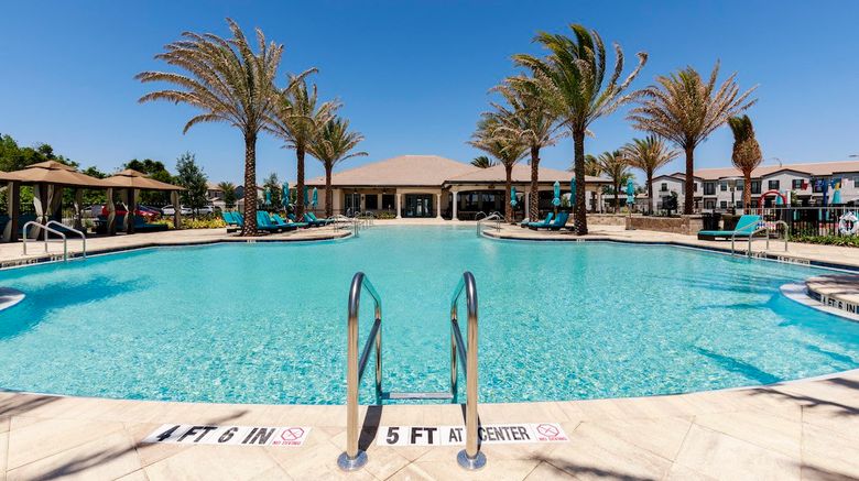 <b>Balmoral Resort Pool</b>. Images powered by <a href="https://www.leonardoworldwide.com/" title="Leonardo Worldwide" target="_blank">Leonardo</a>.
