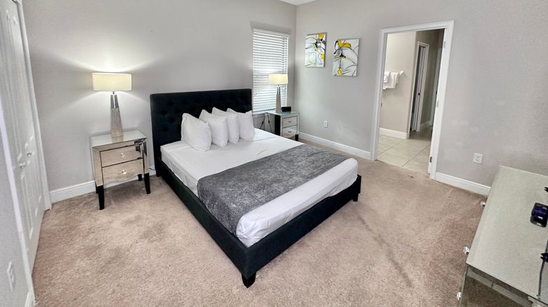 <b>Balmoral Resort Room</b>. Images powered by <a href="https://www.leonardoworldwide.com/" title="Leonardo Worldwide" target="_blank">Leonardo</a>.