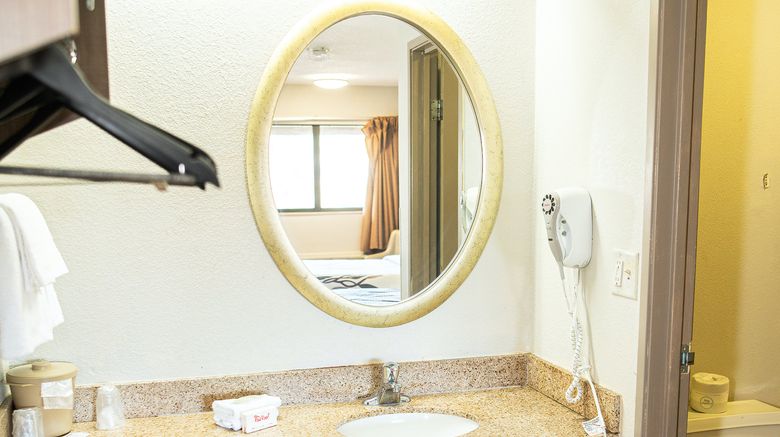 <b>Red Roof Inn Rochester - Henrietta Room</b>. Images powered by <a href="https://www.leonardoworldwide.com/" title="Leonardo Worldwide" target="_blank">Leonardo</a>.