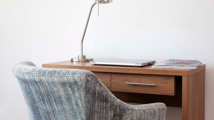 HQ Aparthotel Farnborough Room
