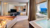 <b>Aguas de Ibiza Grand Luxe Hotel Suite</b>. Images powered by <a href="https://www.leonardoworldwide.com/" title="Leonardo Worldwide" target="_blank">Leonardo</a>.