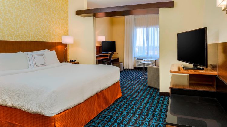 Fairfield Inn & Suites Snyder Suite