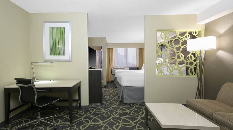 SpringHill Suites by Marriott Suite