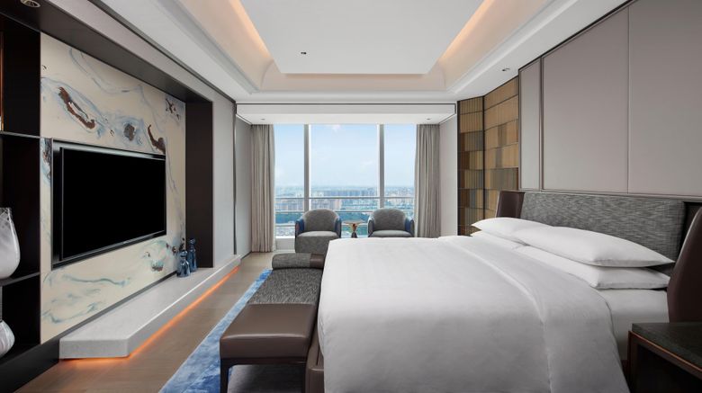 <b>Sheraton Guangzhou Panyu Suite</b>. Images powered by <a href="https://www.leonardoworldwide.com/" title="Leonardo Worldwide" target="_blank">Leonardo</a>.