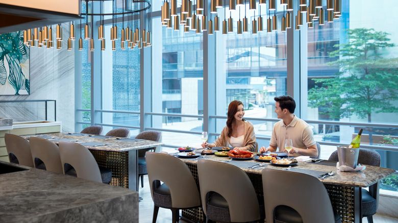 <b>Sheraton Guangzhou Panyu Restaurant</b>. Images powered by <a href="https://www.leonardoworldwide.com/" title="Leonardo Worldwide" target="_blank">Leonardo</a>.