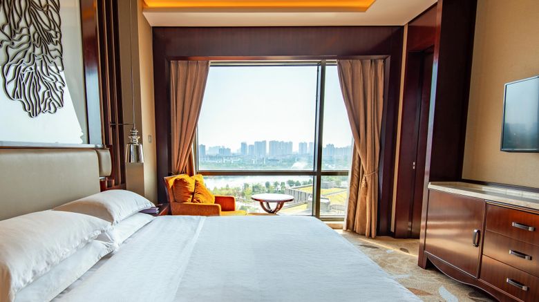 Jin Long Yu Feng Hotel Room. Images powered by <a href="https://www.leonardoworldwide.com" target="_blank" rel="noopener">Leonardo</a>.