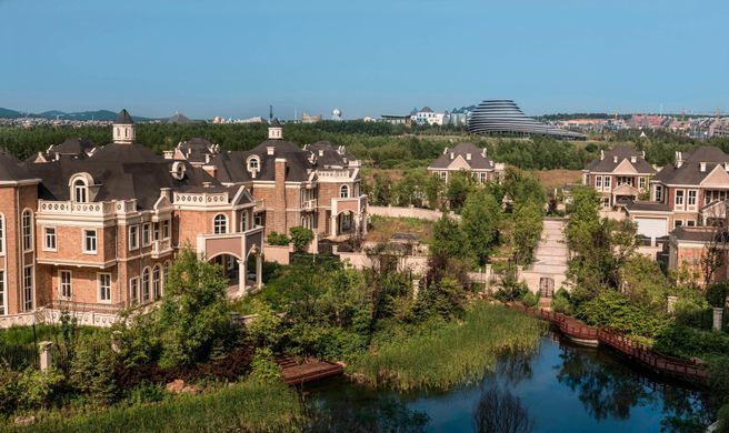 Sheraton Changchun Jingyuetan Hotel Exterior