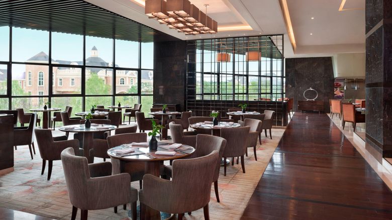 <b>Sheraton Changchun Jingyuetan Hotel Restaurant</b>. Images powered by <a href="https://www.leonardoworldwide.com/" title="Leonardo Worldwide" target="_blank">Leonardo</a>.