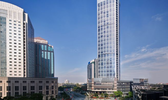 Sheraton Shanghai Waigaoqiao Hotel Exterior