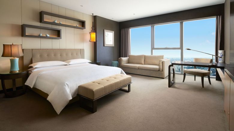 <b>Sheraton Shanghai Waigaoqiao Hotel Room</b>. Images powered by <a href="https://www.leonardoworldwide.com/" title="Leonardo Worldwide" target="_blank">Leonardo</a>.