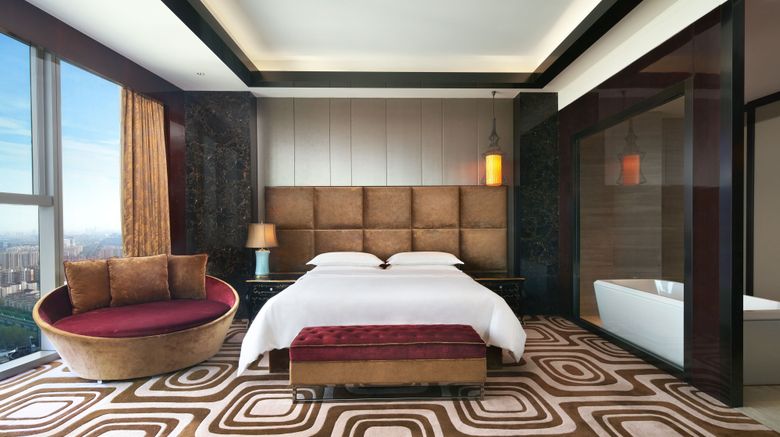 <b>Sheraton Shanghai Waigaoqiao Hotel Suite</b>. Images powered by <a href="https://www.leonardoworldwide.com/" title="Leonardo Worldwide" target="_blank">Leonardo</a>.