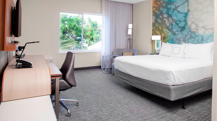 Courtyard DeLand Historic Downtown Room